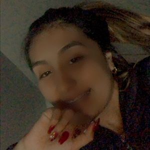 Meet your Posher, Daniela